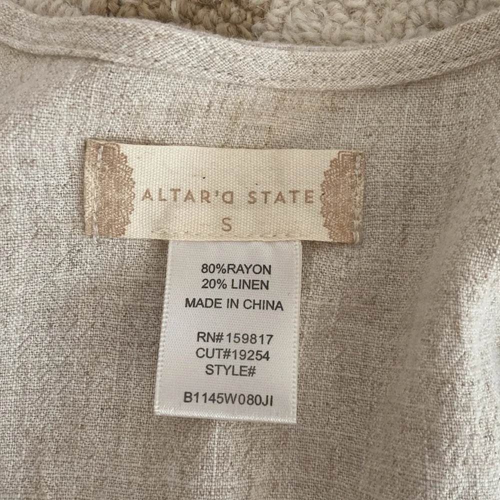 NWT Altar’d State small cropped sleeveless vest top - Picture 3 of 5